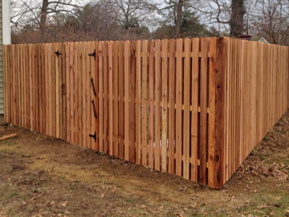 Wood fence styles that are popular in Mount Pleasant NY