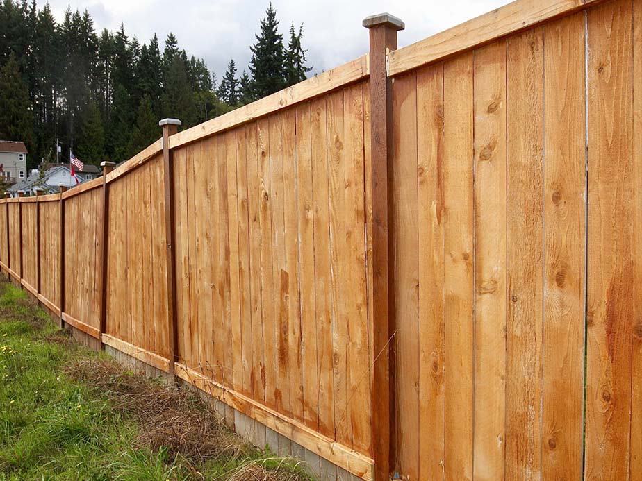 Southeast New York wood privacy fencing